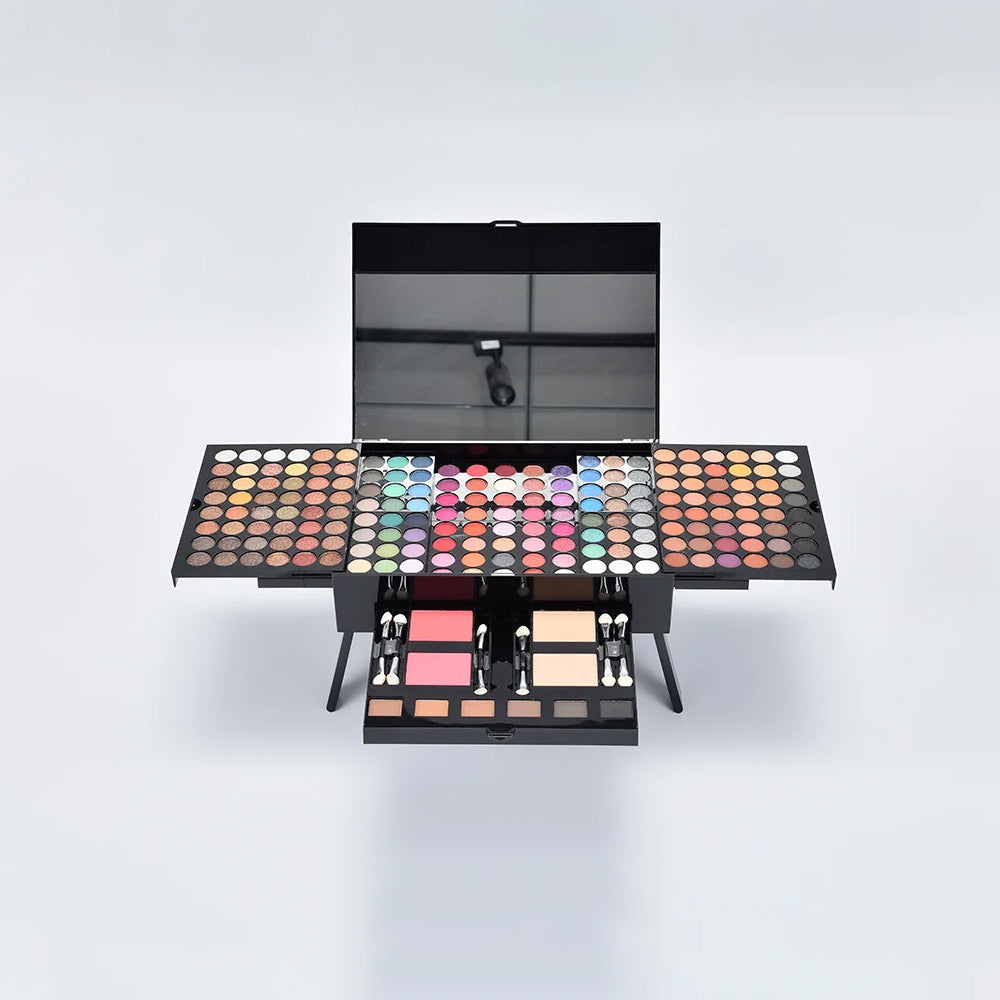 The Deluxe™ Ultimate Makeup Set